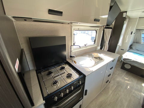2022 Jayco Journey 22ft 22.68-1OB