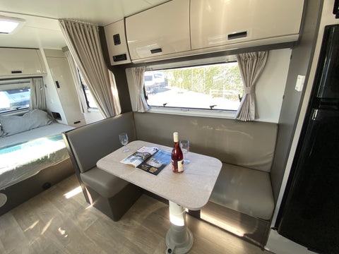 2022 Jayco Journey 22ft 22.68-1OB