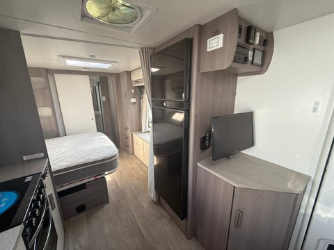 2022 Jayco Silverline Outback 24ft - 24.75-2OB