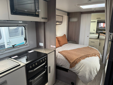 2022 Jayco Silverline 21.65-3 - 21ft
