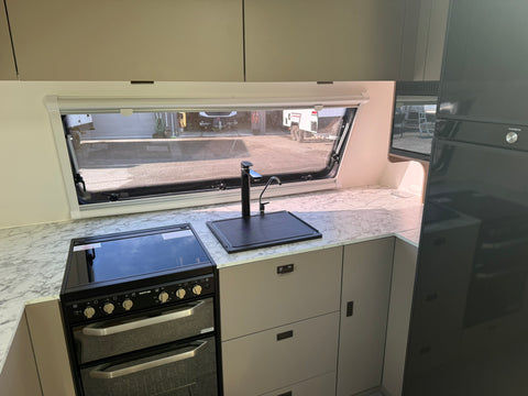 2023 Jayco Silverline 24.75-4 – 24ft