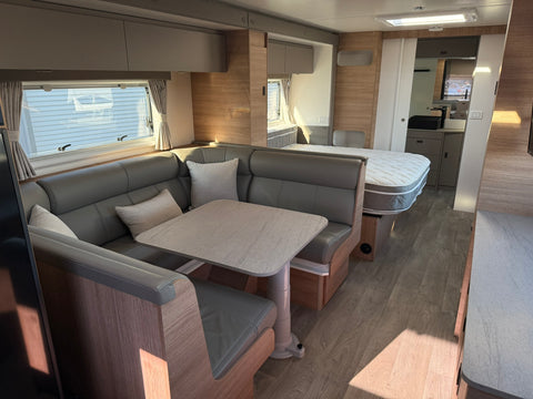 2023 Jayco Silverline 24.75-4 - 24ft
