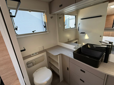2023 Jayco Silverline 24.75-4 - 24ft