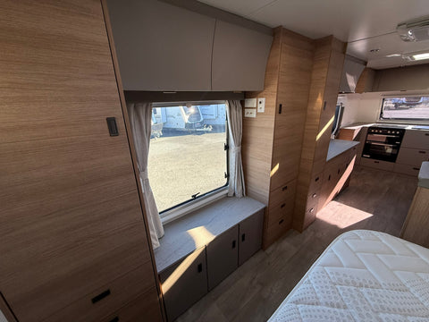 2023 Jayco Silverline 24.75-4 - 24ft