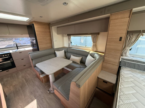 2023 Jayco Silverline 24.75-4 - 24ft