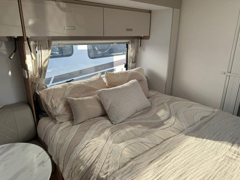 NEW 2025 Jayco Signature IV.25-5 - Iveco