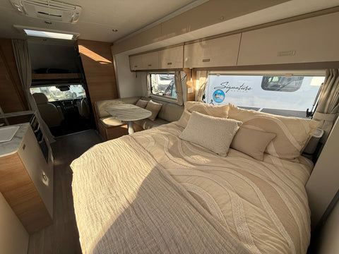 NEW 2025 Jayco Signature IV.25-5 - Iveco