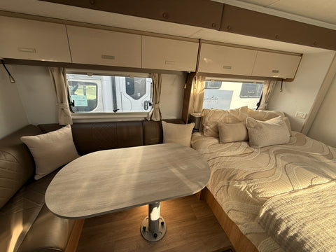 NEW 2025 Jayco Signature IV.25-5 - Iveco