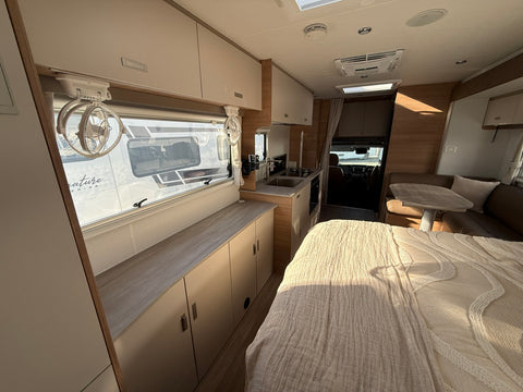 NEW 2025 Jayco Signature IV.25-5 - Iveco