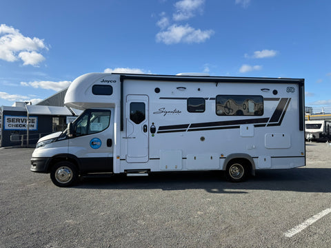 NEW 2025 Jayco Signature IV.25-5 - Iveco