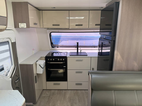 2022 Jayco Silverline 24.75-4 - 24ft