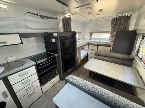 2019 Jayco Journey Pop Top 17.58-1 | 17ft
