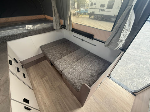 2025 Jayco Lark
