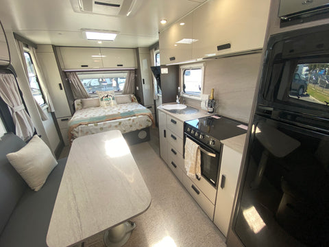 2022 Jayco Journey 18ft 18.55-3