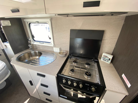 2022 Jayco Journey 18ft 18.55-3