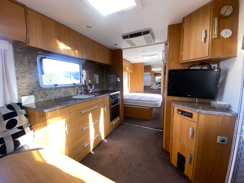 2010 Jayco Sterling 24ft 24.75-2