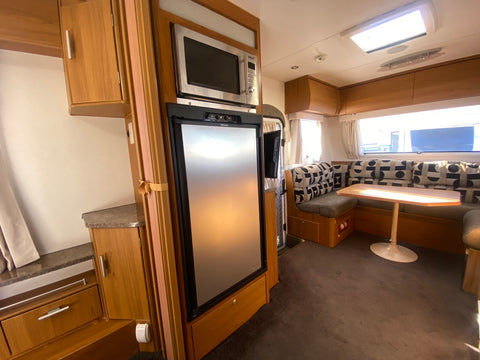 2010 Jayco Sterling 24ft 24.75-2
