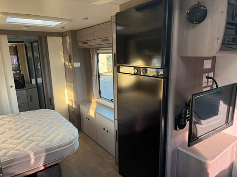 2019 Jayco Silverline 21.65-3