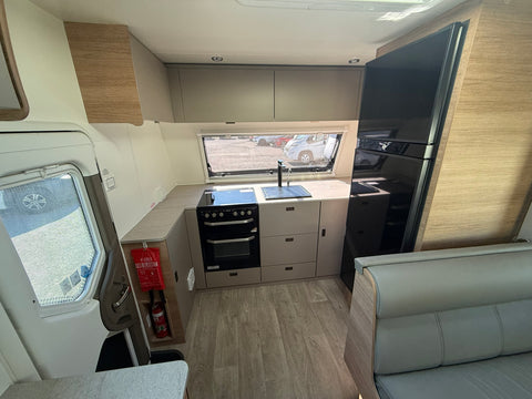 2023 Jayco Silverline 24.75-4 - 24ft