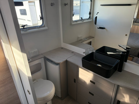 2023 Jayco Silverline 24.75-4 - 24ft