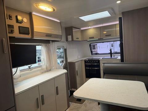 2021 Jayco Silverline 24.75-4 - 24ft