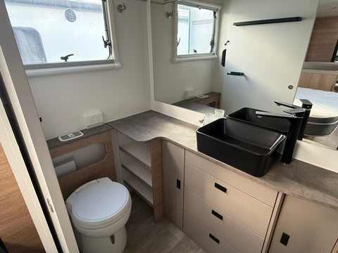 2024 Jayco Silverline 24.75-4 - 24ft