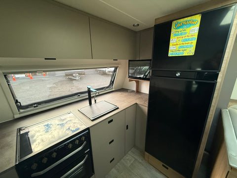 2024 Jayco Silverline 24.75-4 - 24ft