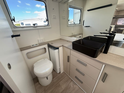 2021 Jayco Silverline Outback 21.65-3 - 21ft