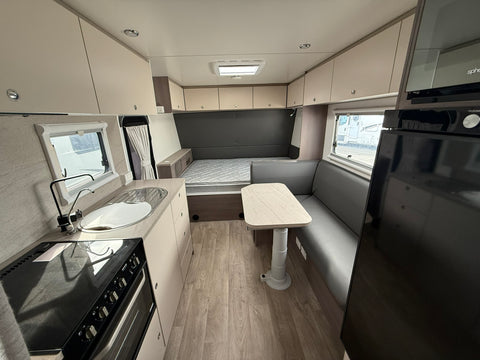 2023 Jayco Starcraft Bushpack 19.61-3BP – 19ft